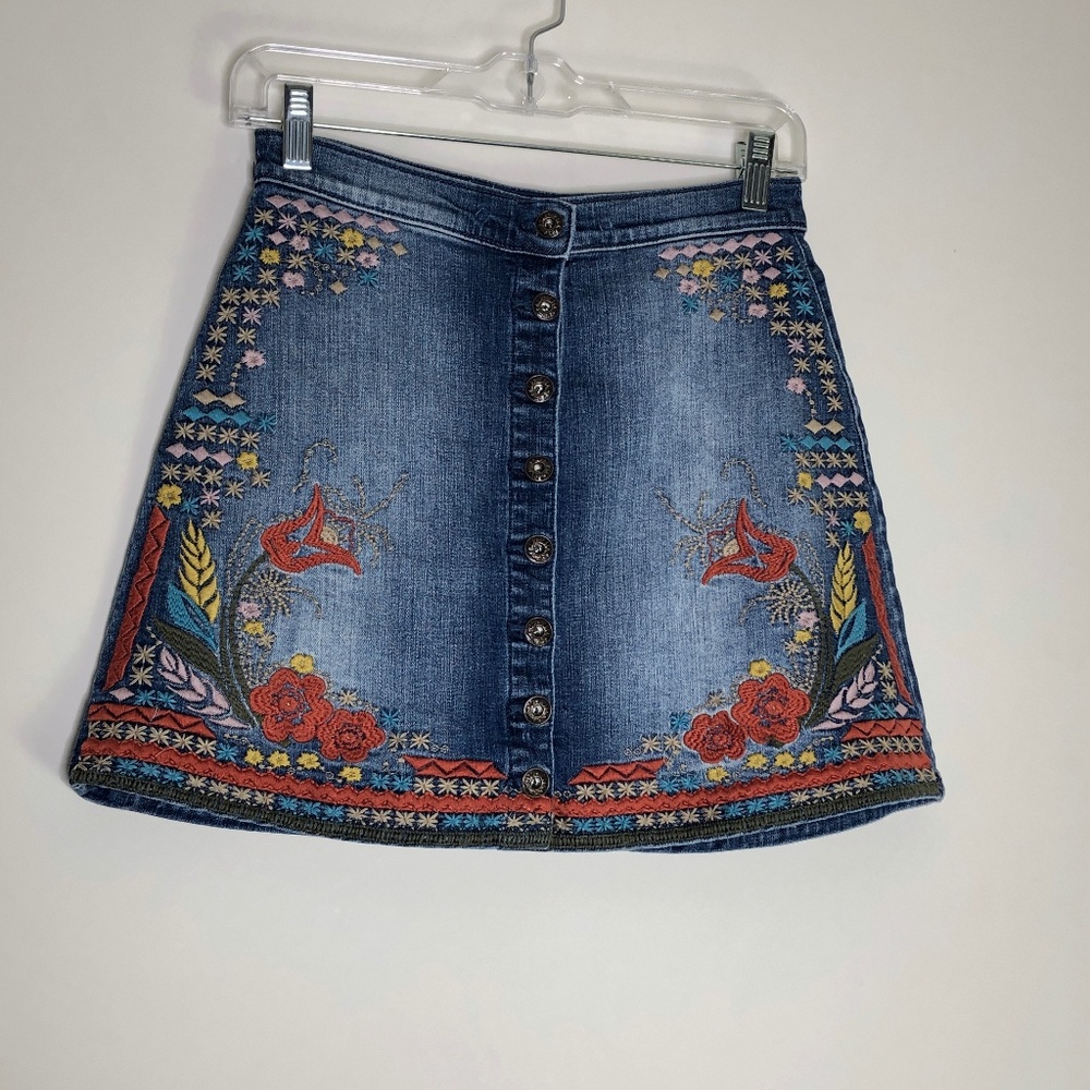 Sneak Peek Blue Denim Embroidered Bohemian Skirt Size Small - Picture 6 of 14
